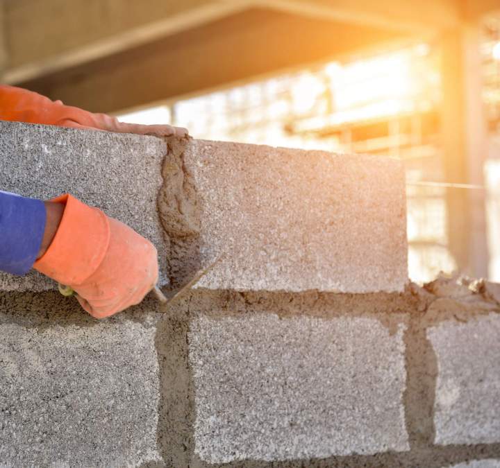 Petite maçonnerie et travaux de démolition réalisés avec soin